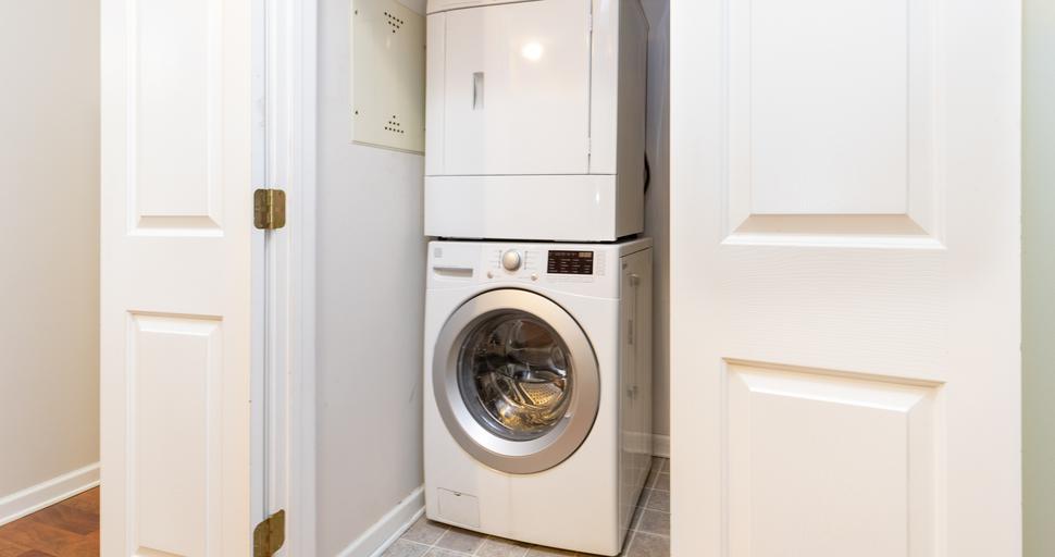 The Pros And Cons Of A Stackable Washer And Dryer