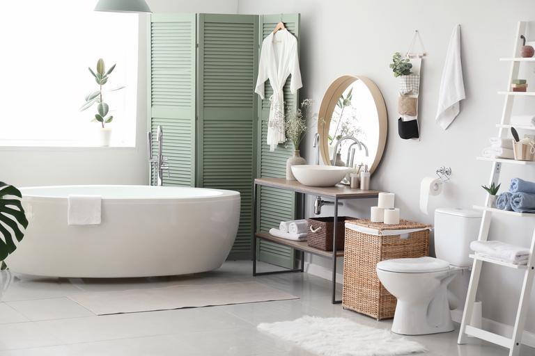 Essential Bathroom Cleaning Supplies That Everyone Needs
