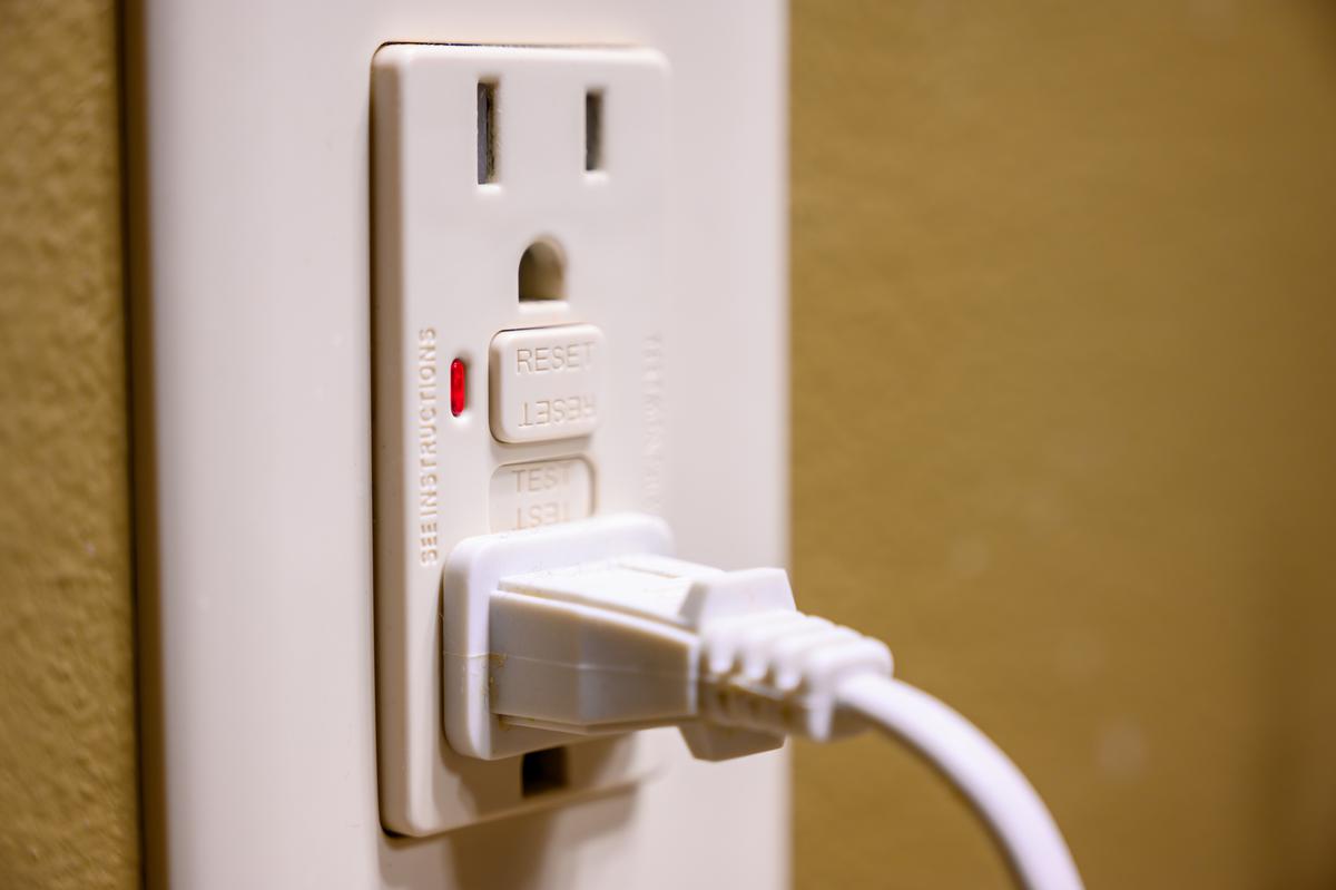 How to Install a GFCI Outlet: A Handy Guide