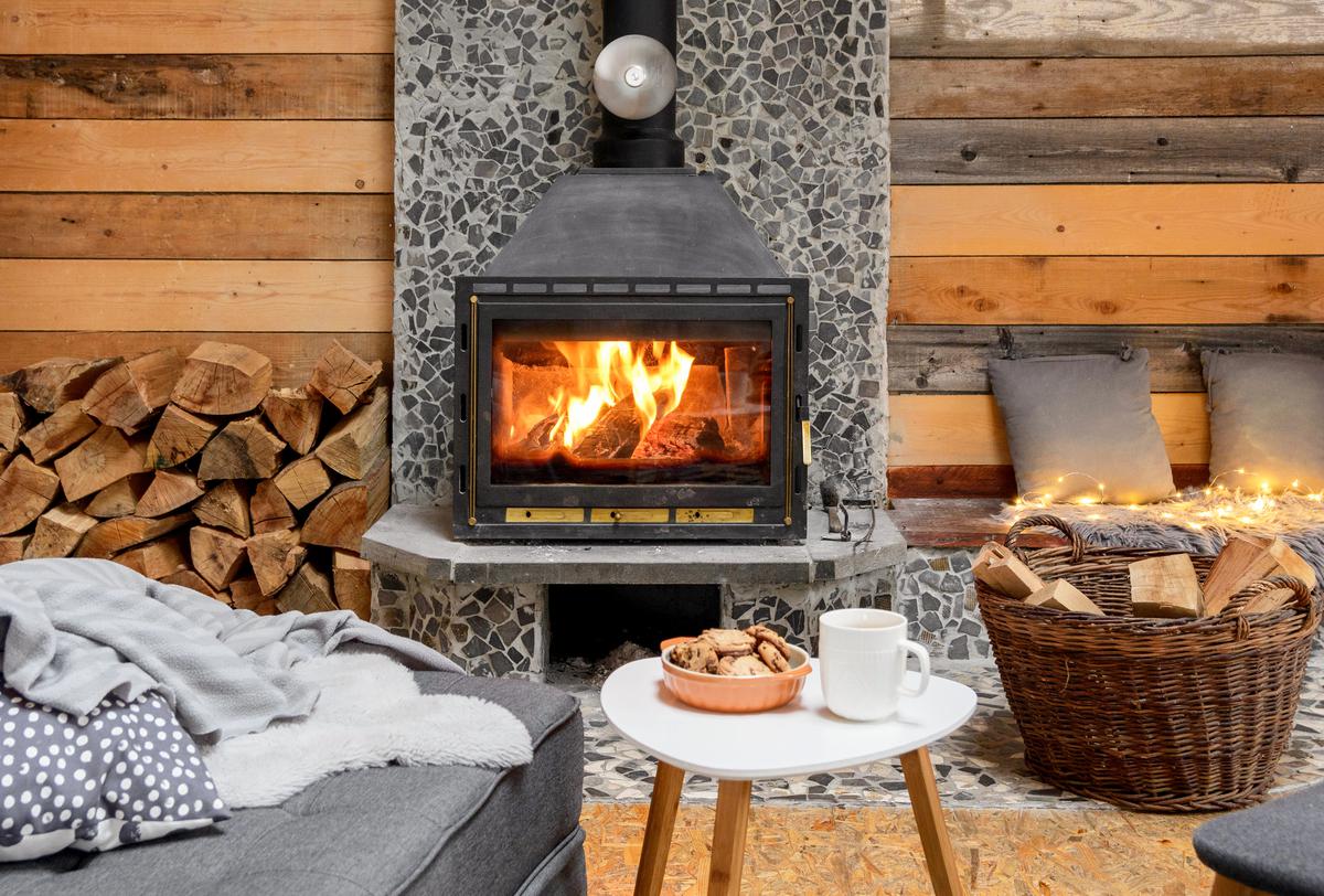 Understanding the Difference Between Cottagecore and Cabincore