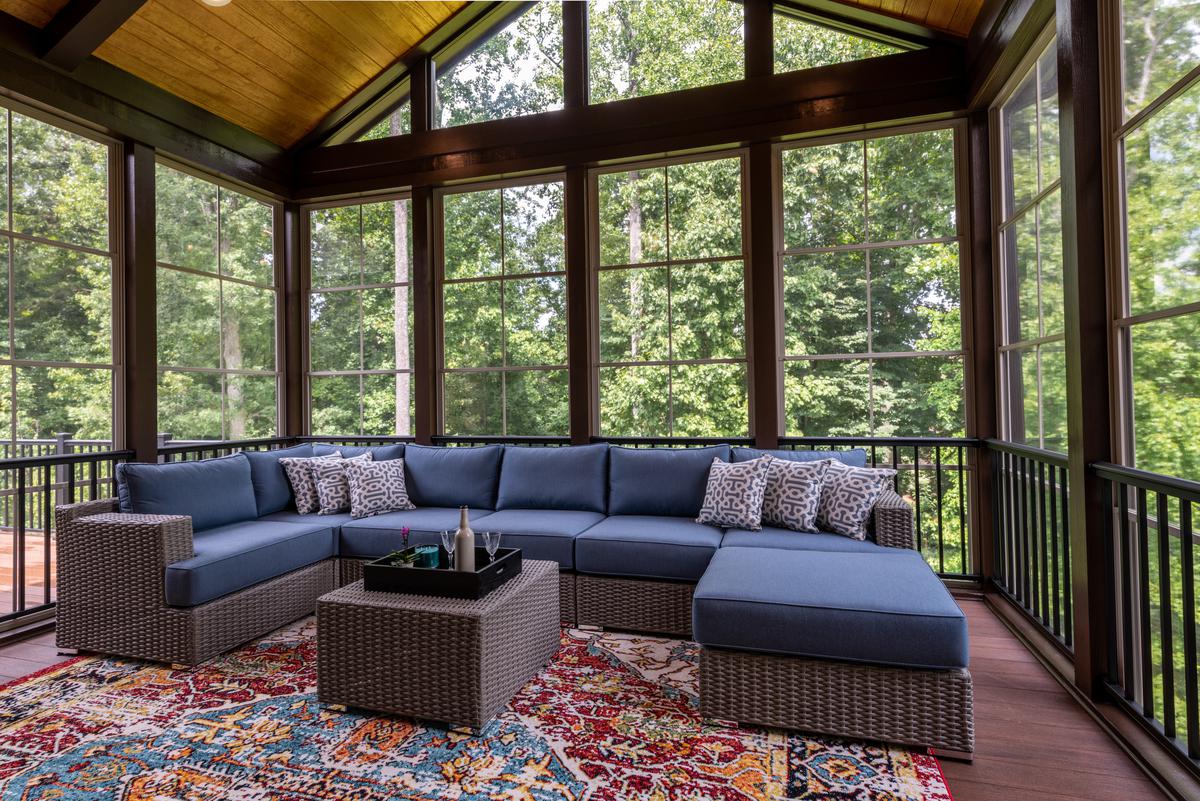 Awesome Ideas For Furnishing A Sunroom