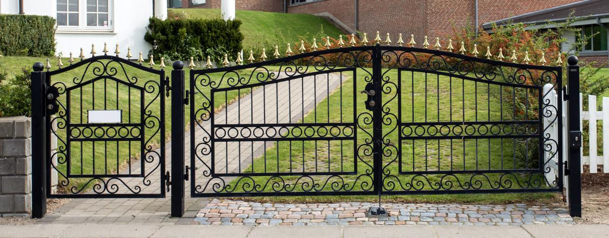 Choosing the Best Driveway Gate for Your Property