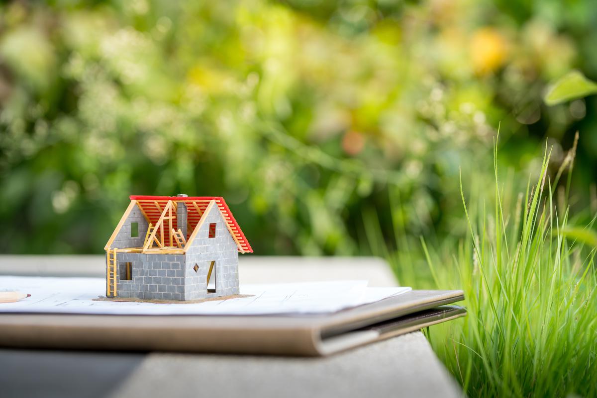 How to Conserve Energy Based On Season