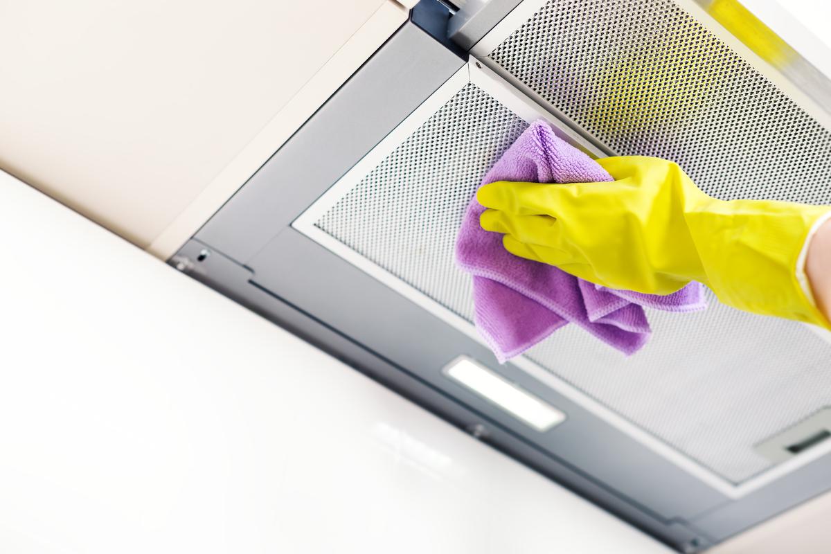 How to Keep Your Kitchen Hood Grease Free