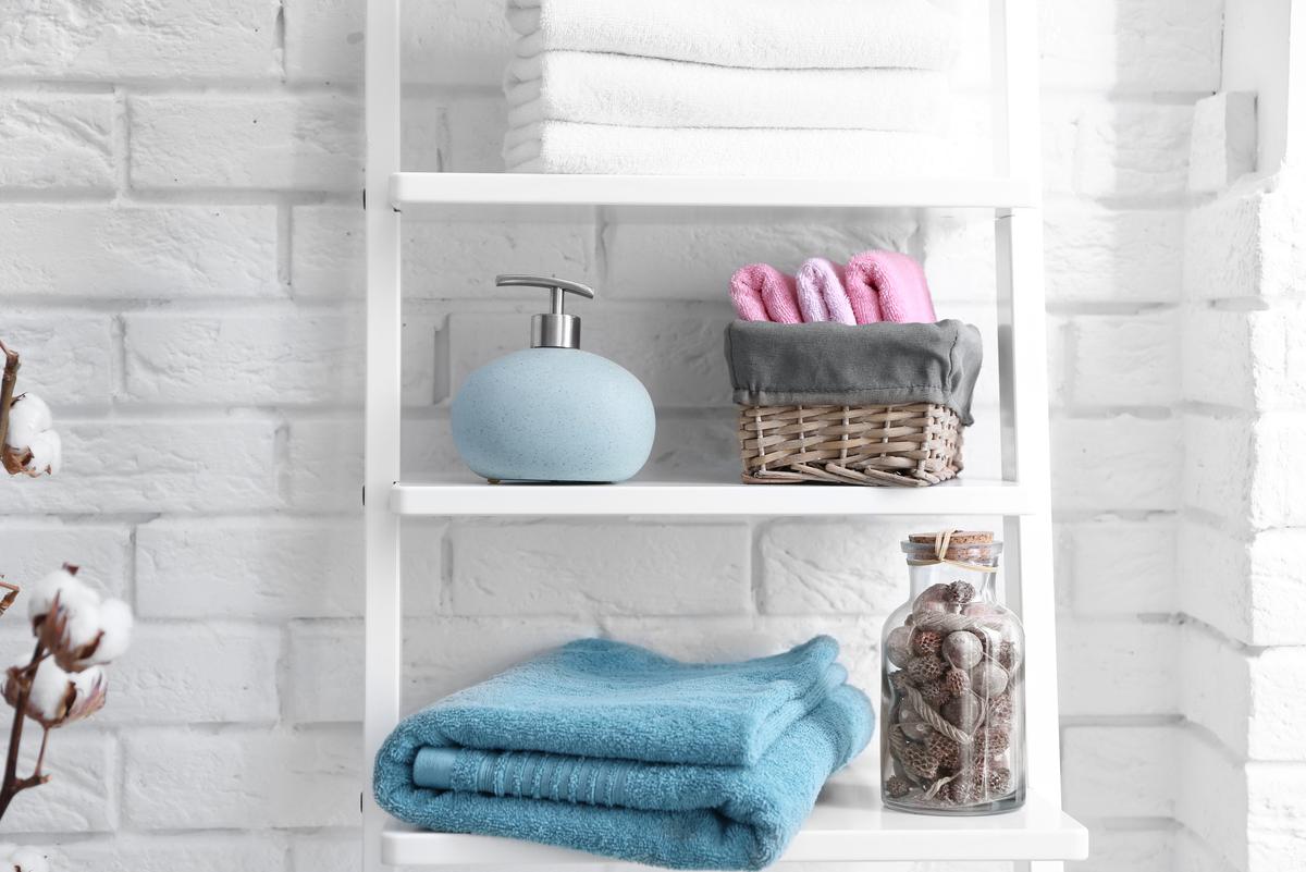 Narrow towel store shelf