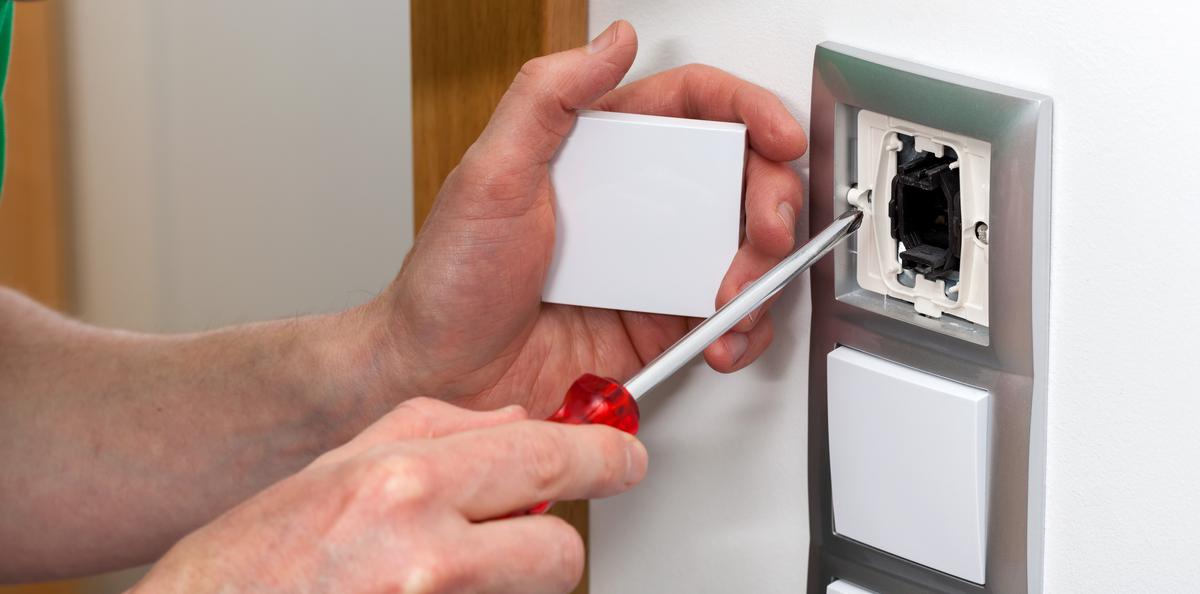 Understanding Short Circuits While Fixing a Switch