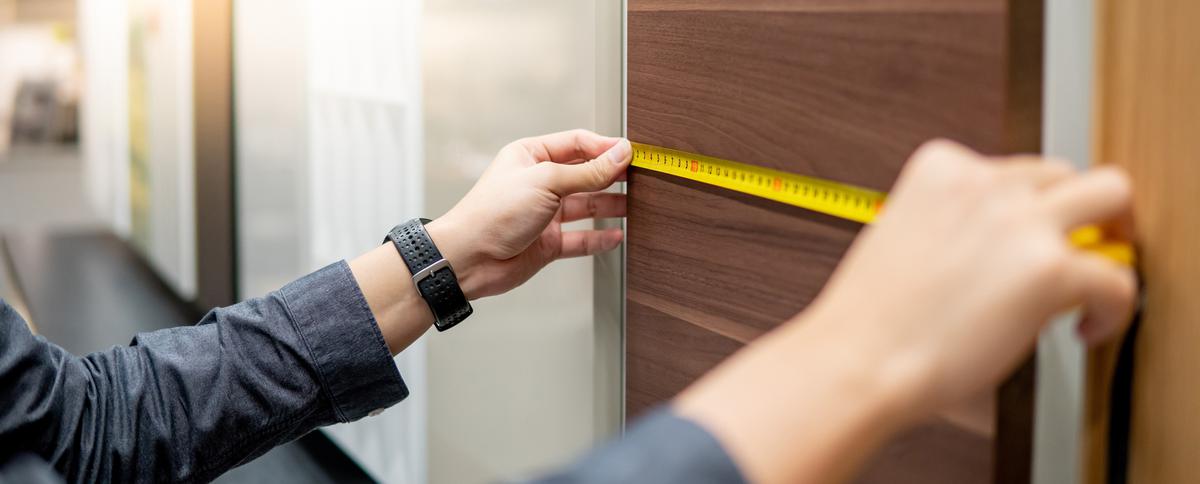 The Top Benefits of Building Custom Cabinets for Your Home