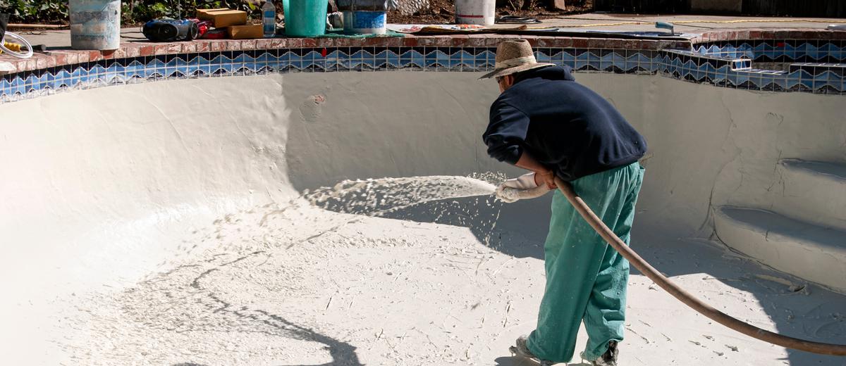 The Benefits of Hiring a Pool Contractor for Your Home