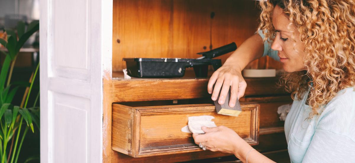 Refacing Old Cabinets: A Guide to the Materials You Need