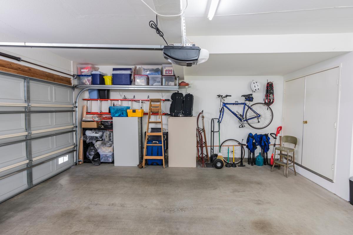 Organize Your Garage: Top Considerations for Installing Garage Cabinets