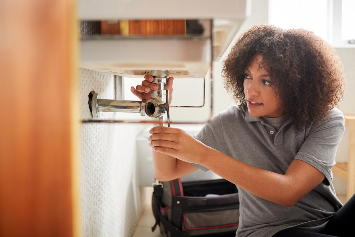 The Top Benefits of Hiring a Leak Detection Specialist for Homeowners