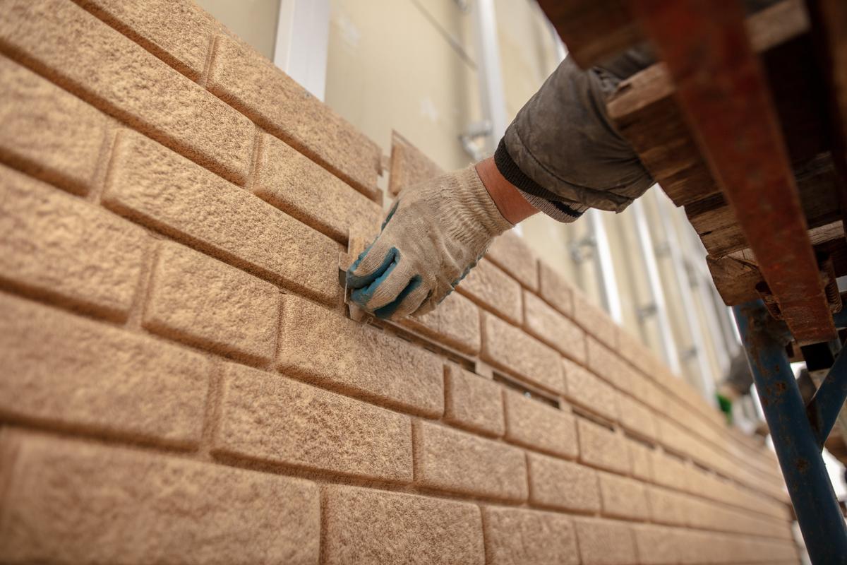Replacing Brick Siding: Top 3 Things Homeowners Should Consider