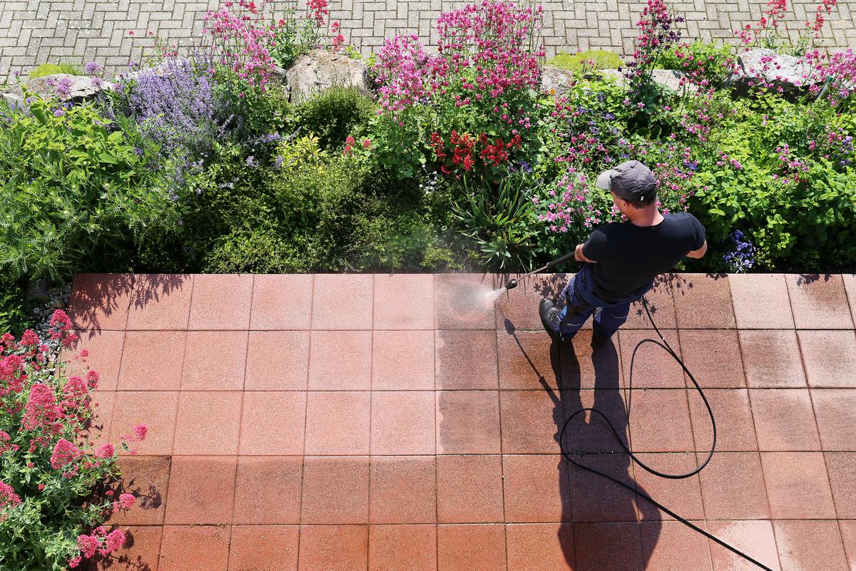 Power Washing Your Home: Top 3 Things to Consider