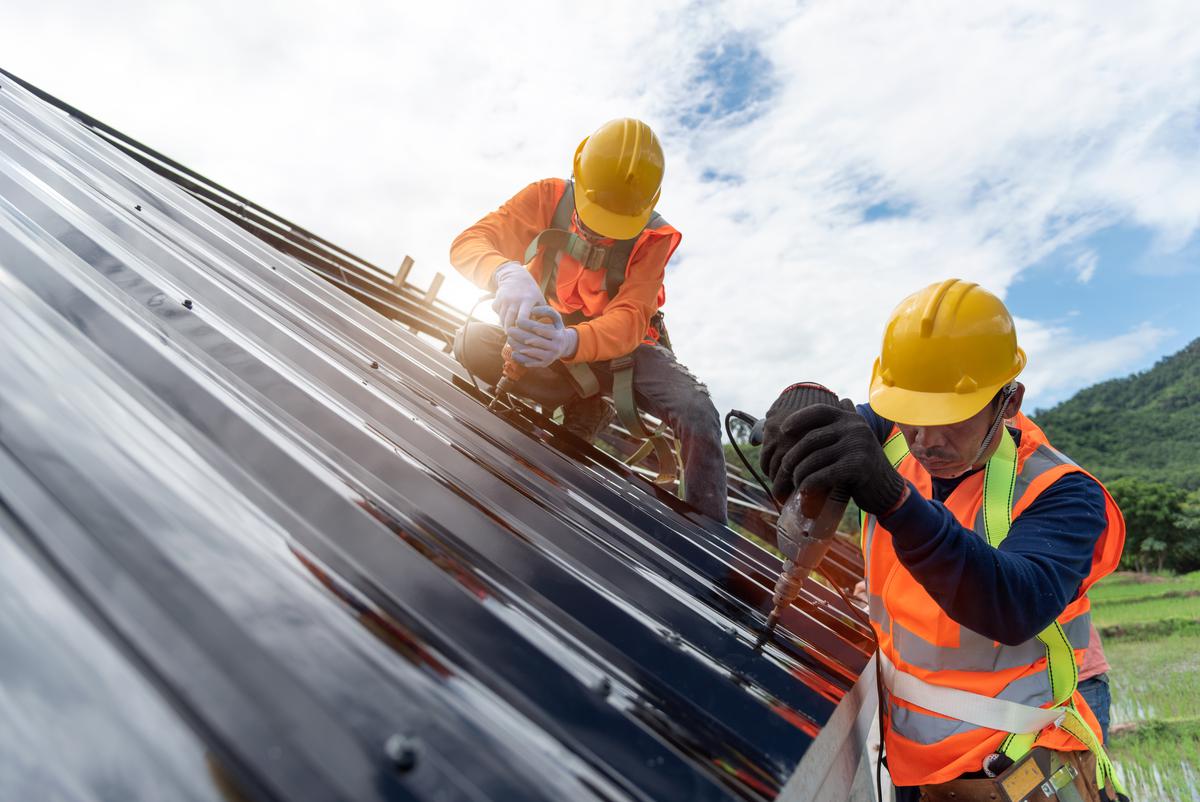 3 Key Factors to Consider When Repairing Your Roof