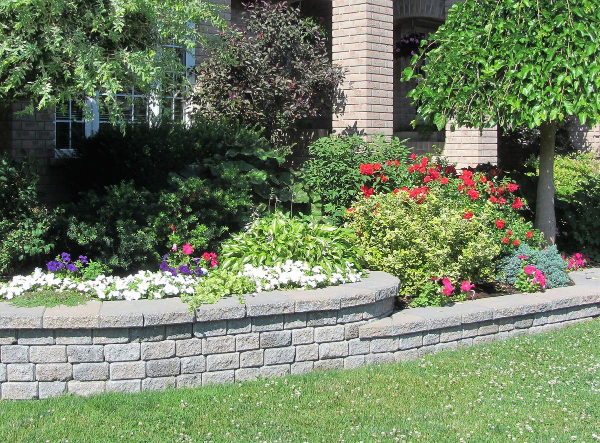 Installing a Retaining Wall Under 3 Feet Tall: Top Considerations and Cost
