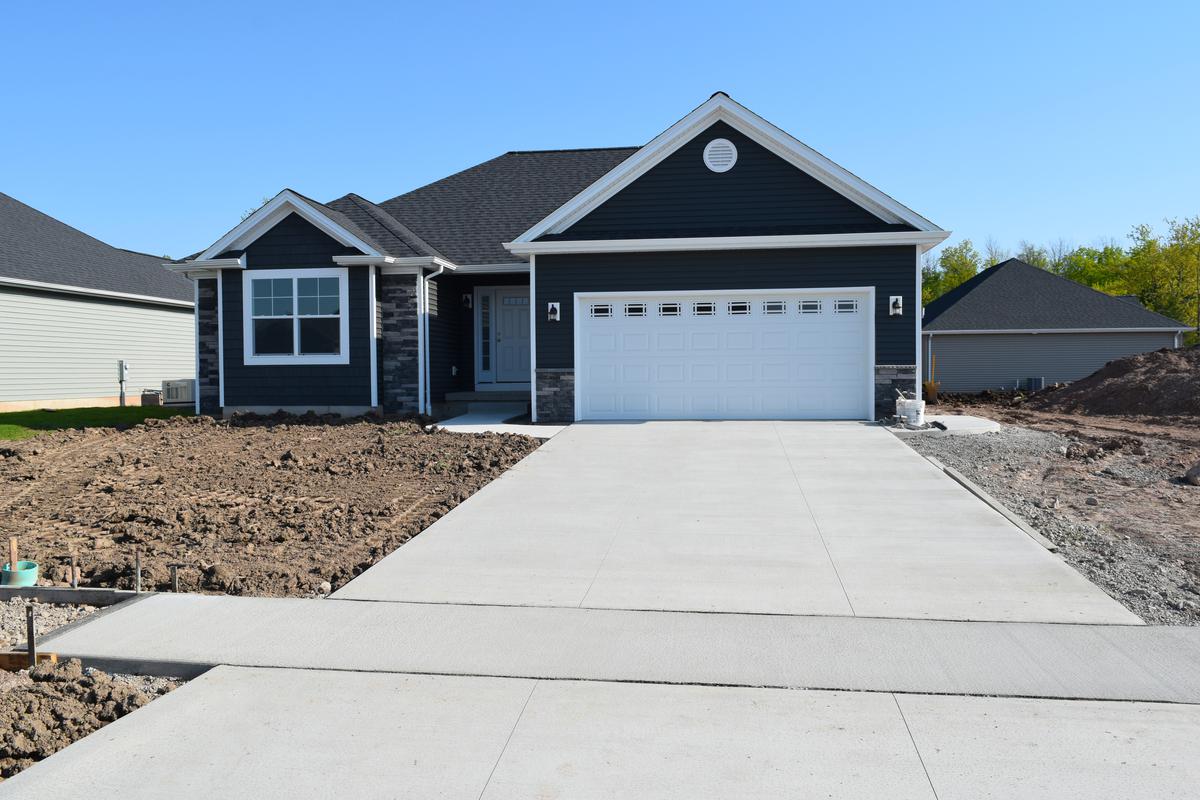 Concrete Driveway Installation: Top 3 Considerations for Homeowners