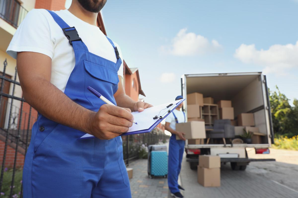 The Top Benefits of Hiring a Long Distance Moving Company for Homeowners