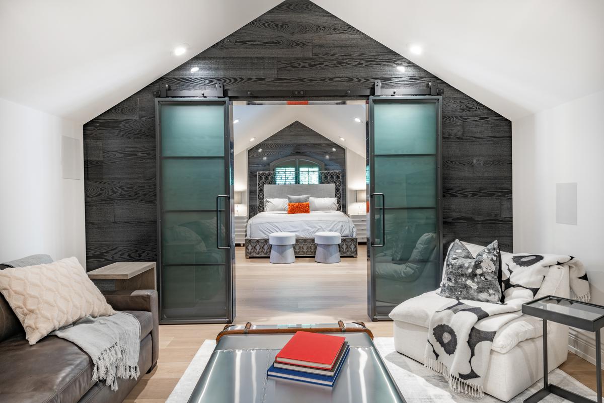 Installing a Wood Sliding Barn Door: Top 3 Things to Consider