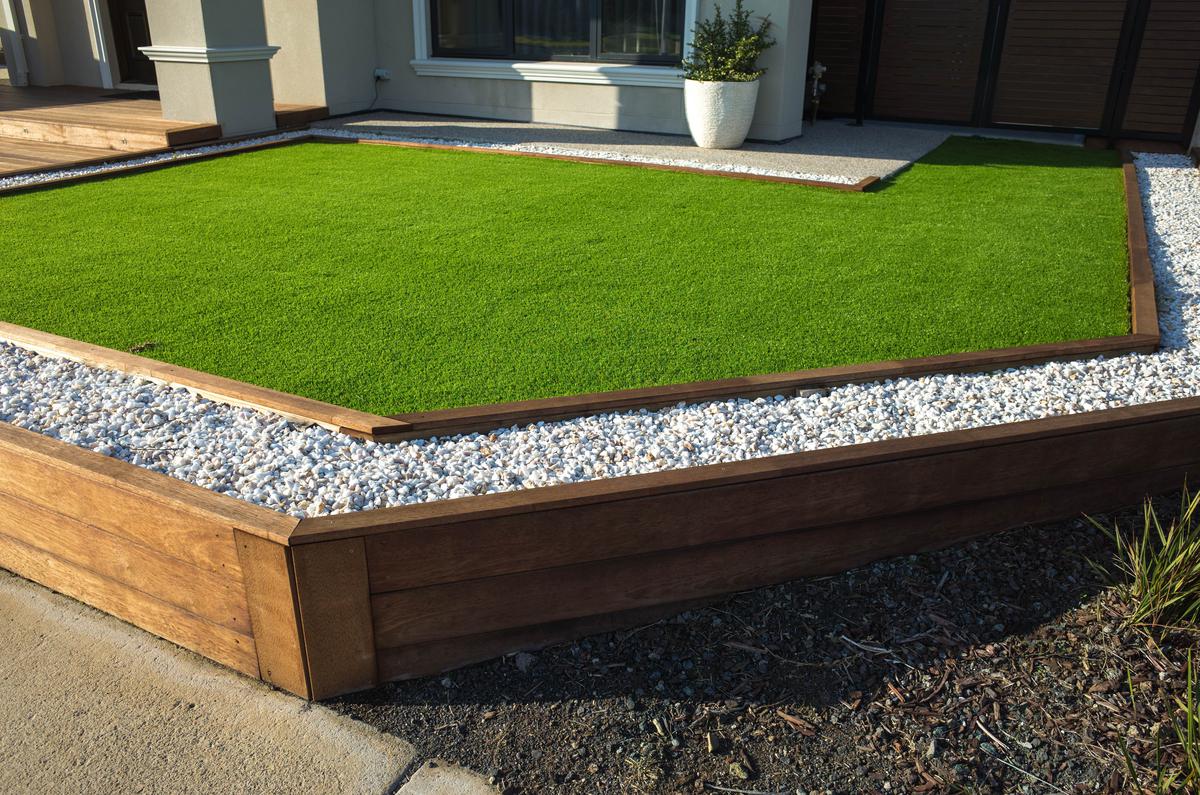 The Ultimate Guide to Installing Synthetic Grass: Top 3 Considerations for Homeowners