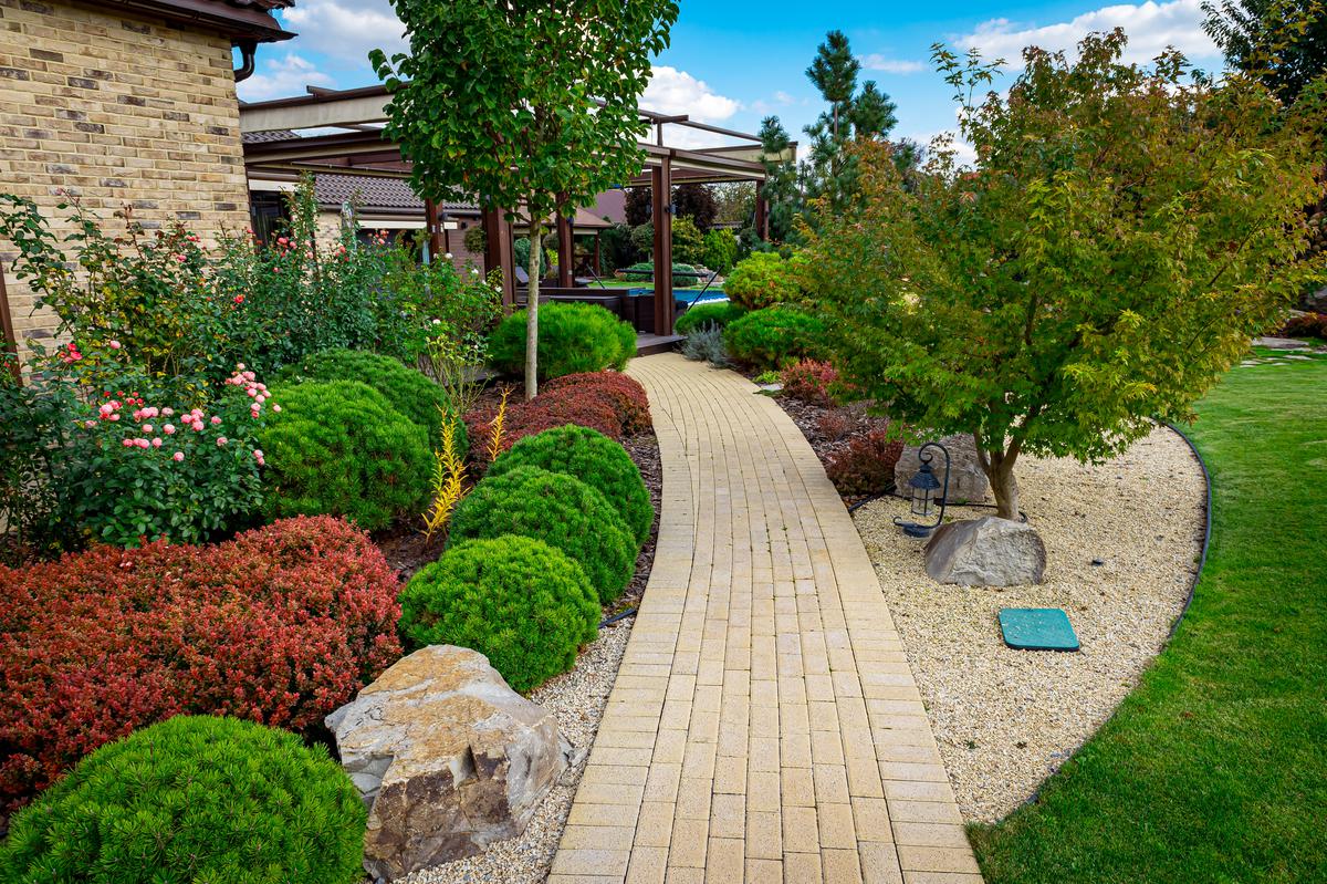 Hiring a Landscaping Designer: Top 3 Considerations