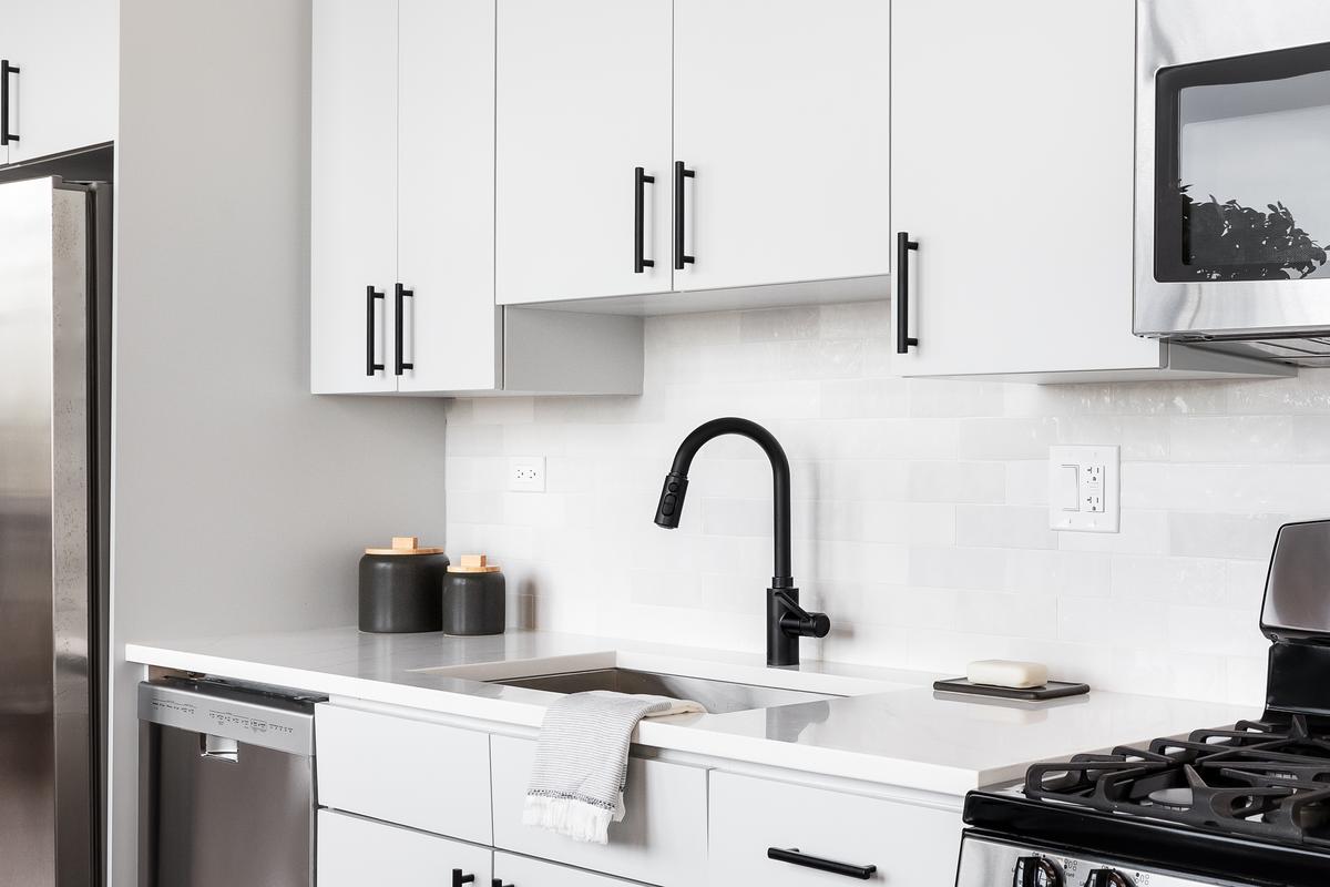 The Top Surprises Homeowners Face When Installing a Backsplash