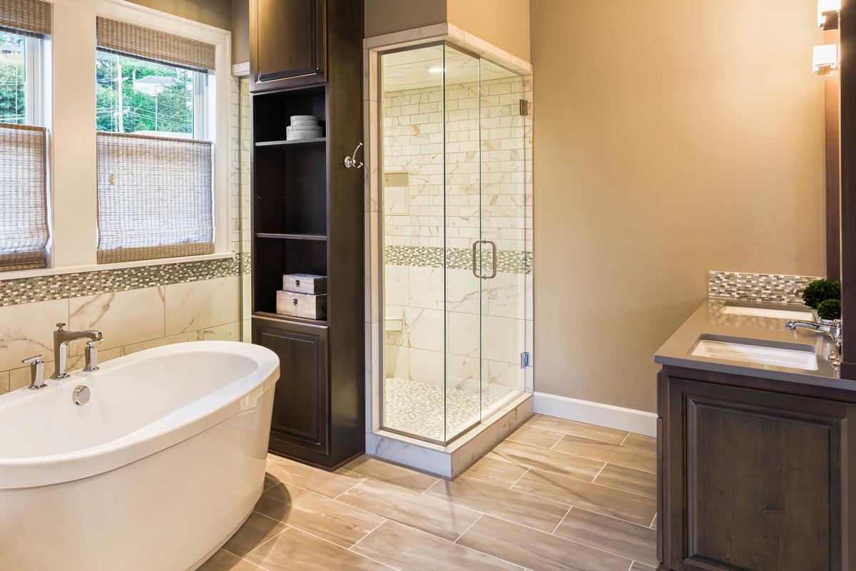The Top Considerations When Hiring a Designer for Your Bathroom Remodel