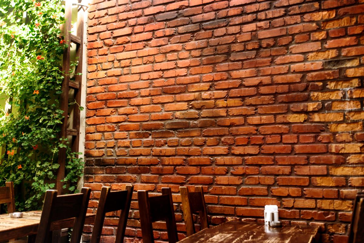 Building a New Brick or Stone Wall? Here are 3 Things You Must Consider