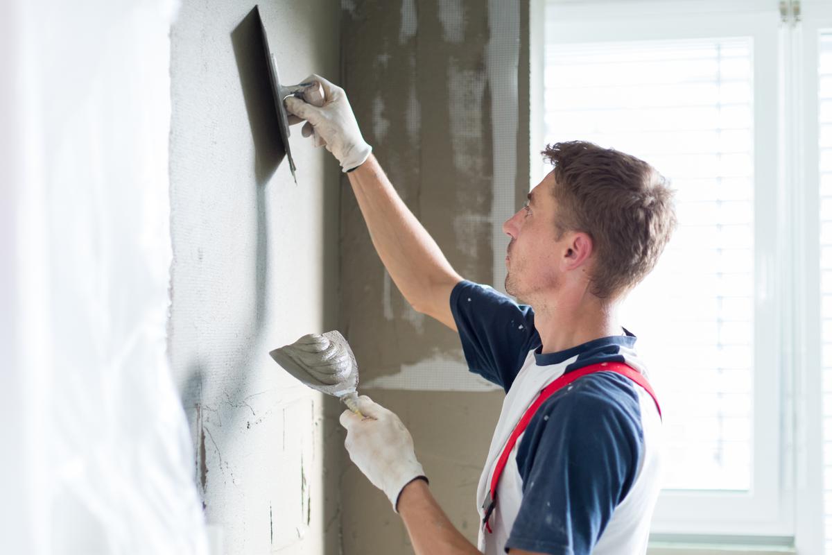 The Top Surprises Homeowners Encounter When Plastering New Walls