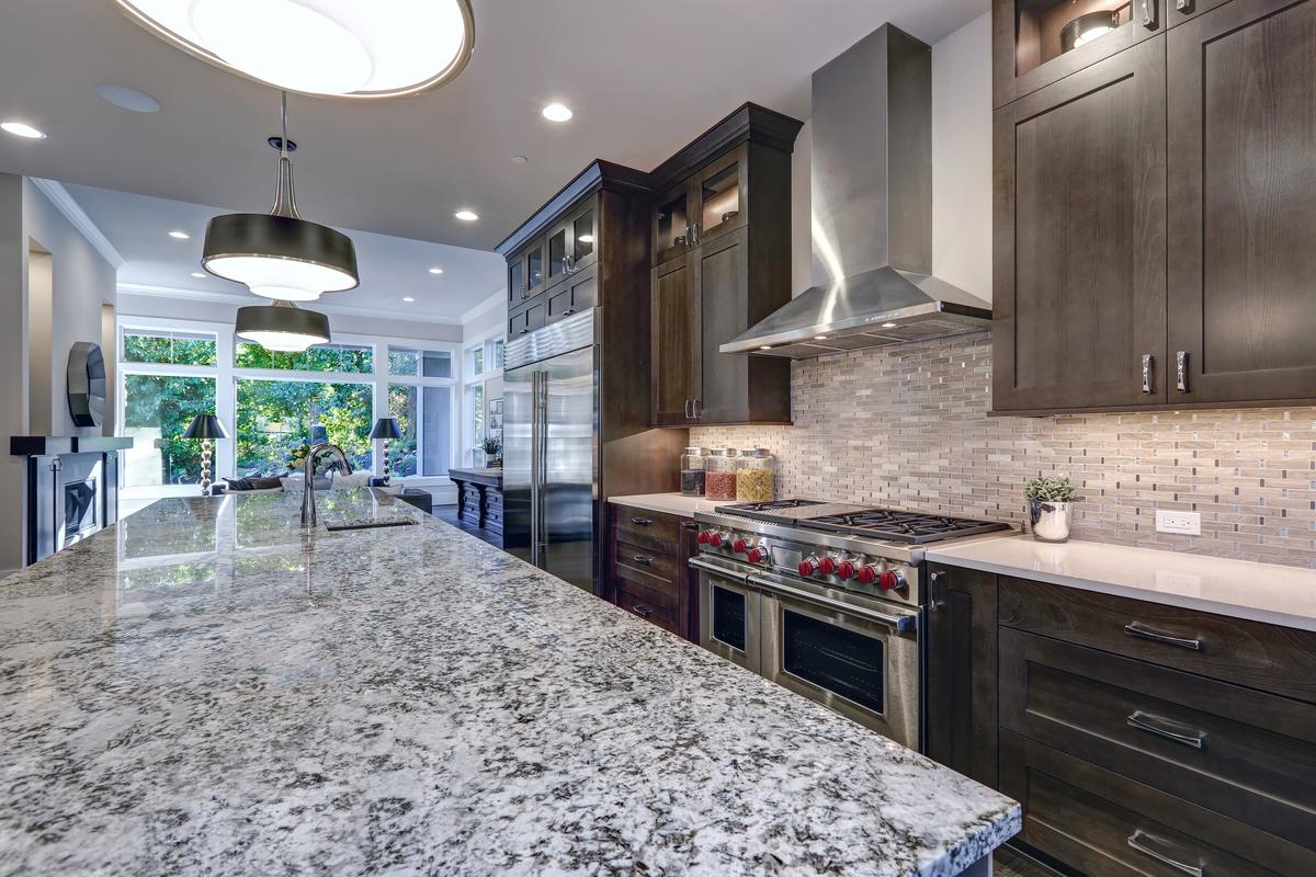 The Biggest Surprises Homeowners Encounter When Upgrading Cabinets and Countertops
