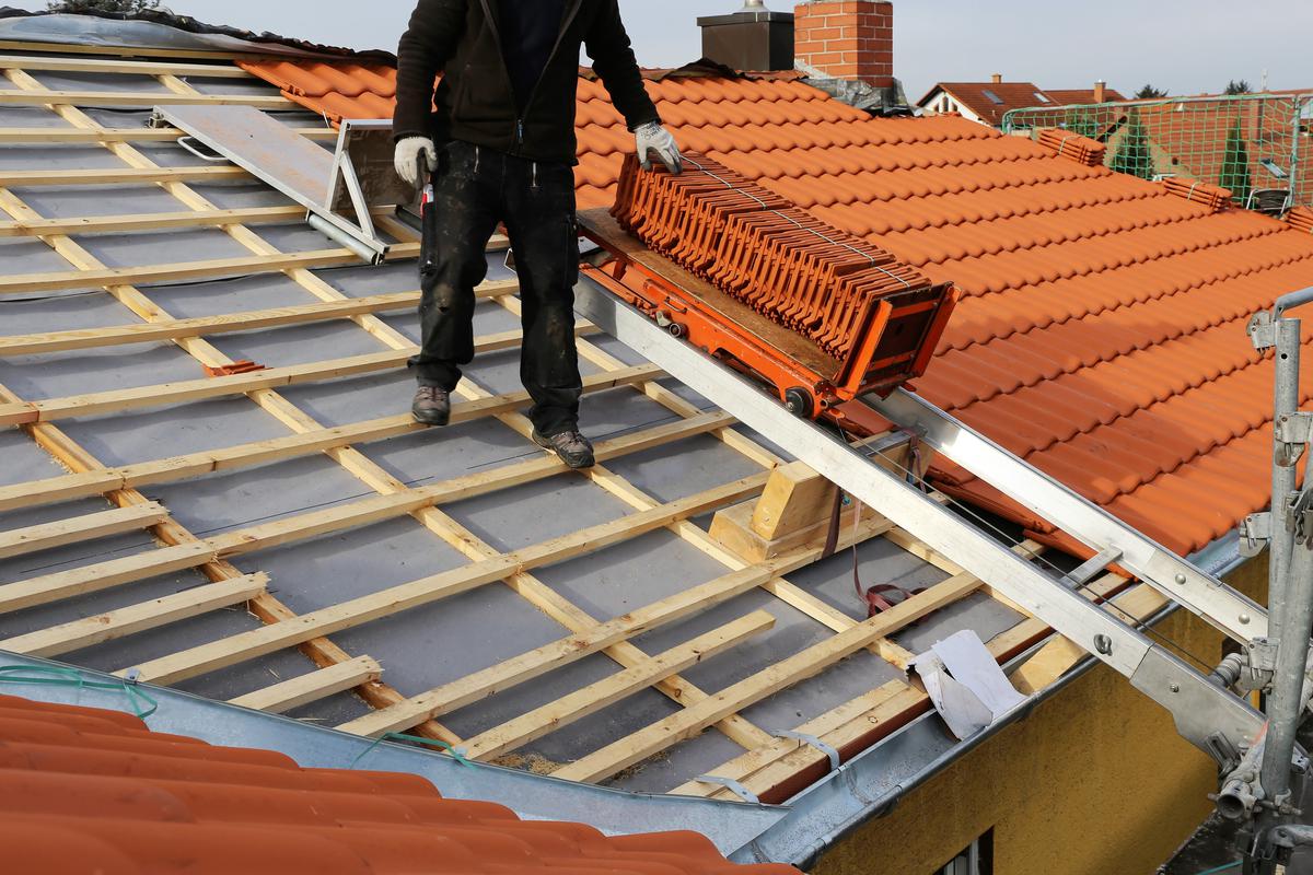 Repair Your Roof: Unveiling the Top Advantages for Homeowners