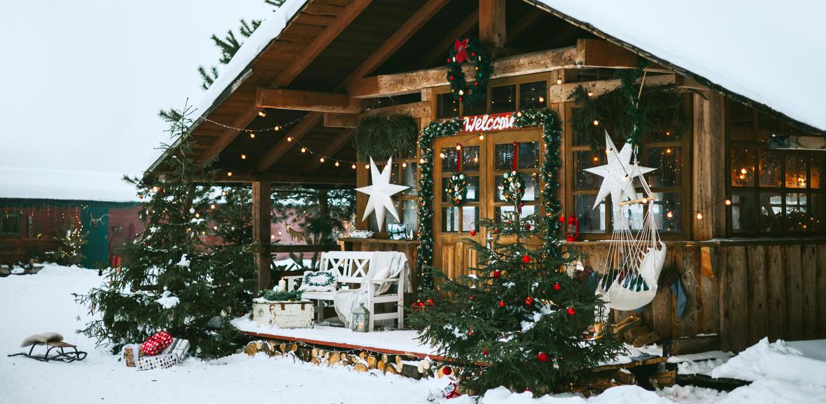 7 Winter Porch Decor Ideas You Will Love