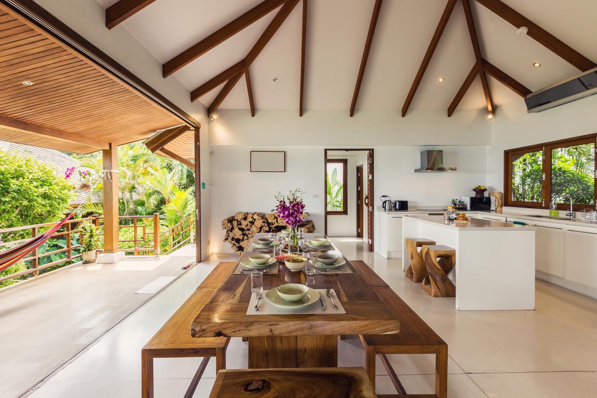 A Bigger Interior Can Create More Noise and Echo