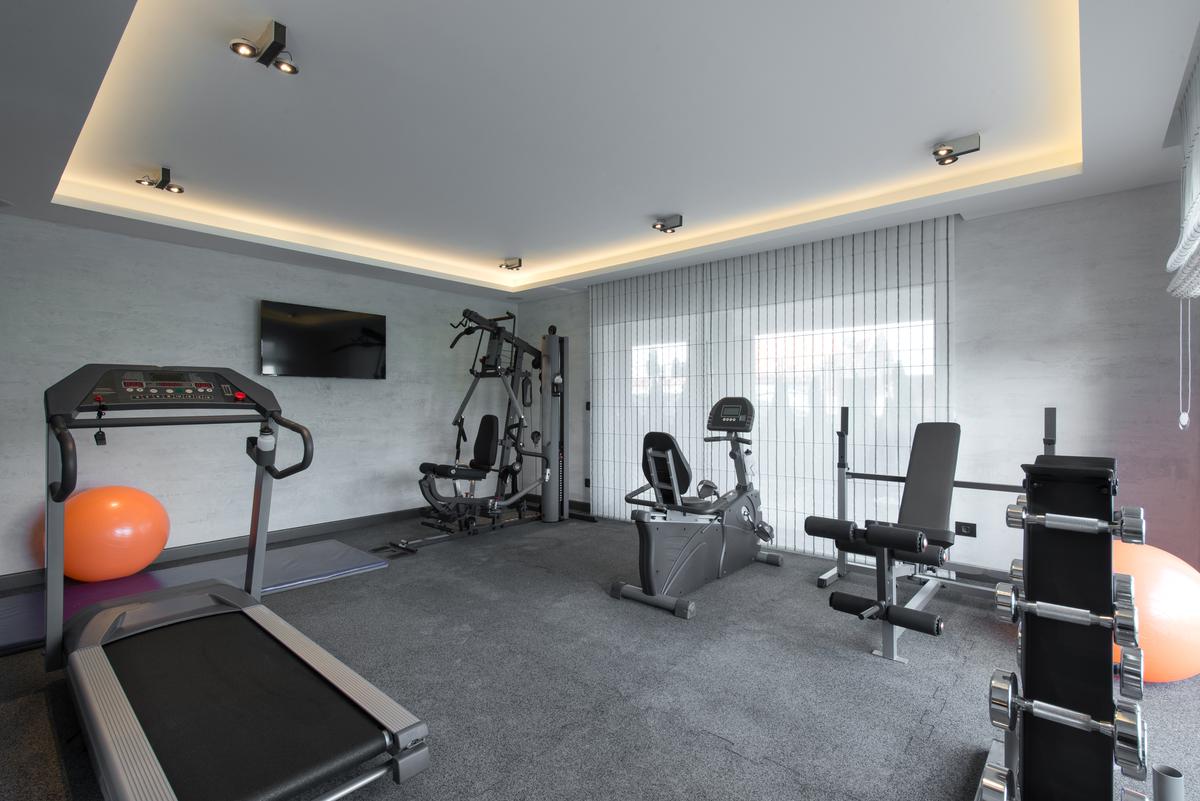 A Fitness Room Needs to be Bright and Well-Ventilated