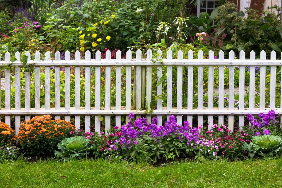 A Good Fence Draws the Borders Between Your Property and Someone Else’s