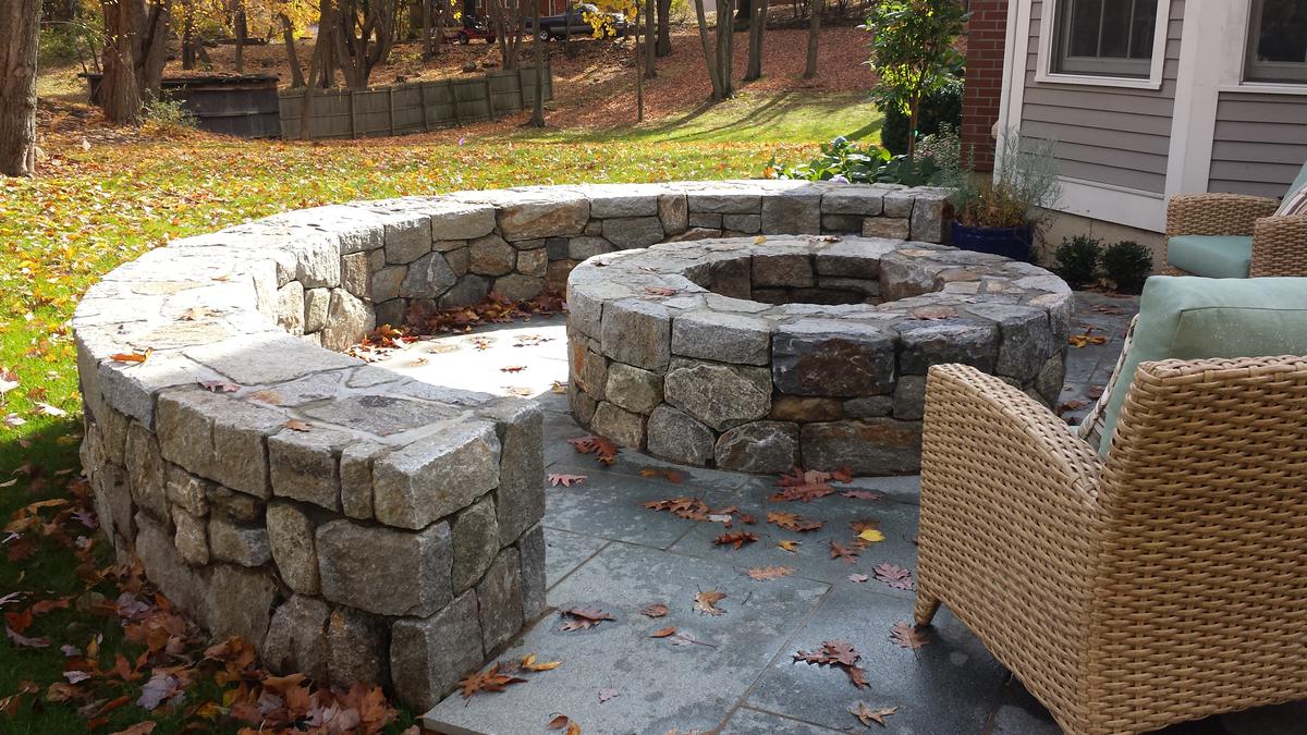A Step by Step to Building Your Own Fire Pit