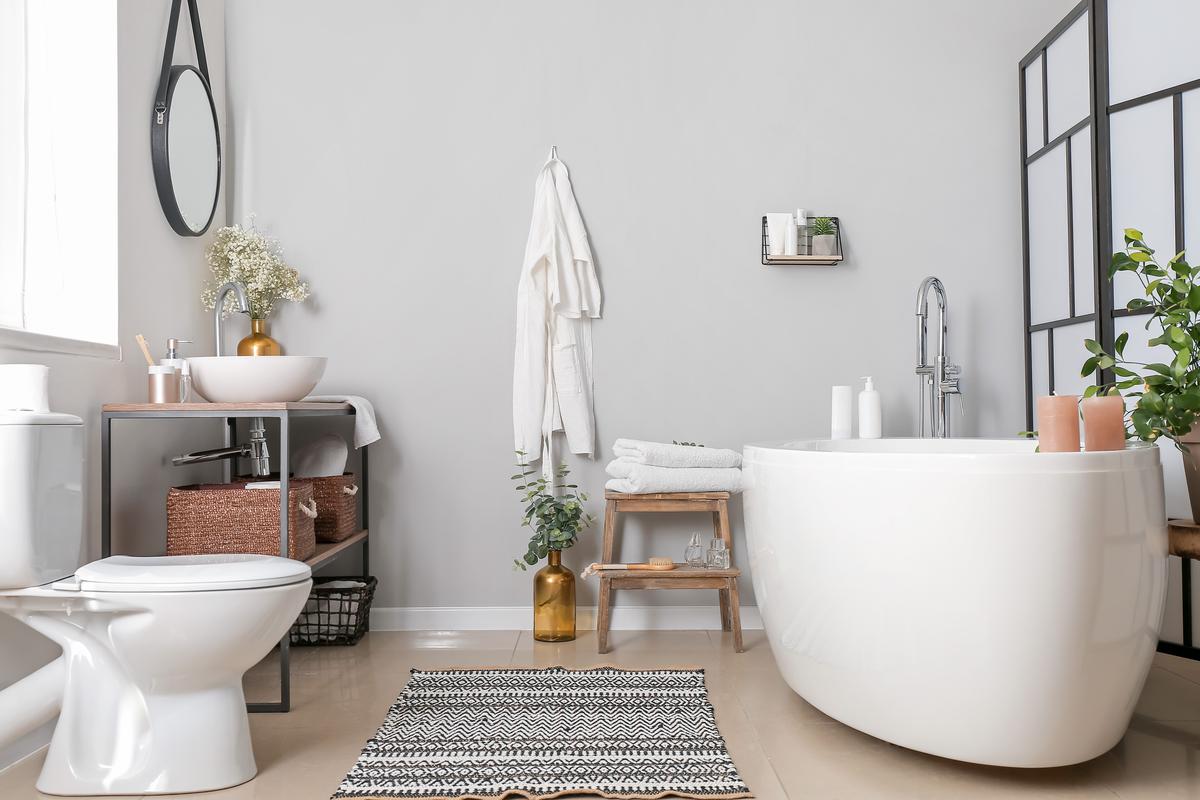 Adding Comfort to Your Restroom with Rugs