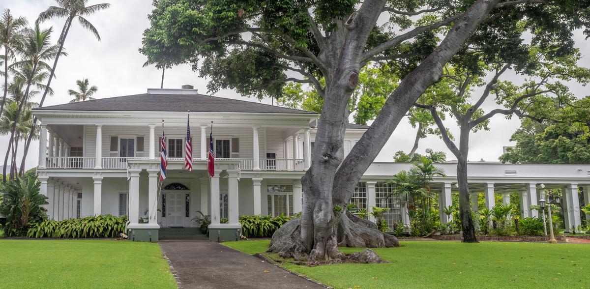 Exterior colors you can use with Greek revival generally include white and off-white.