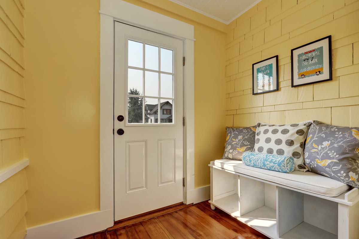 You can’t go wrong with yellow wall paint for an uplifting aesthetic.