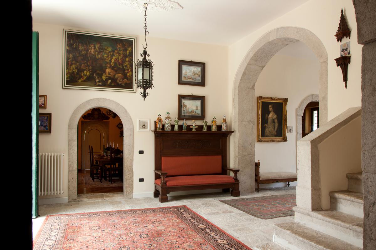 Creating a timeless entryway design with Persian rugs.