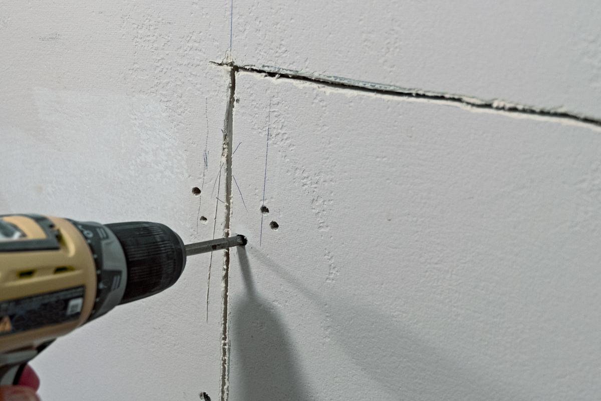 Repairing a larger hole is slightly more complex than patching smaller damage.