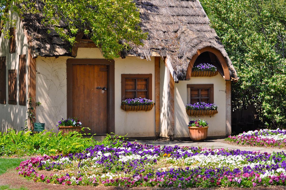 The cottagecore style comes from European nobility.