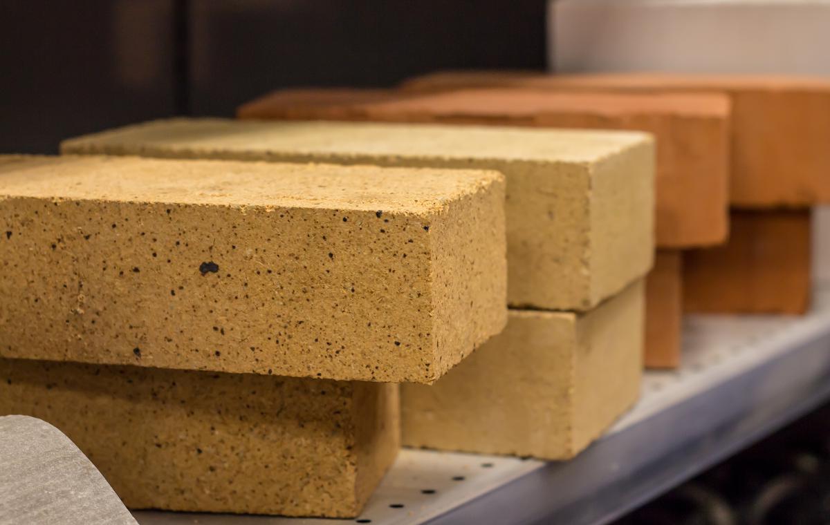 Firebricks are the best choice of material for building a pizza oven.