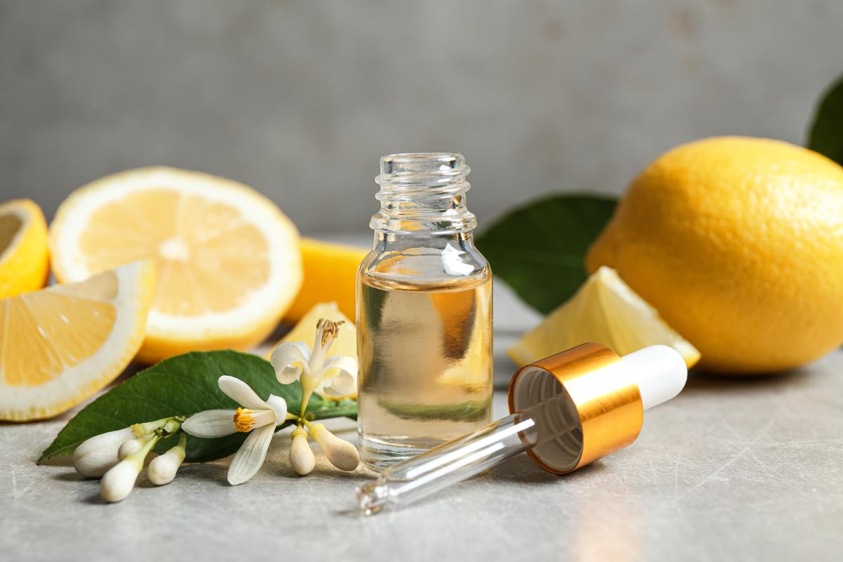 The scent of citrus is a universal crowdpleaser guaranteed to charm a potential buyer.