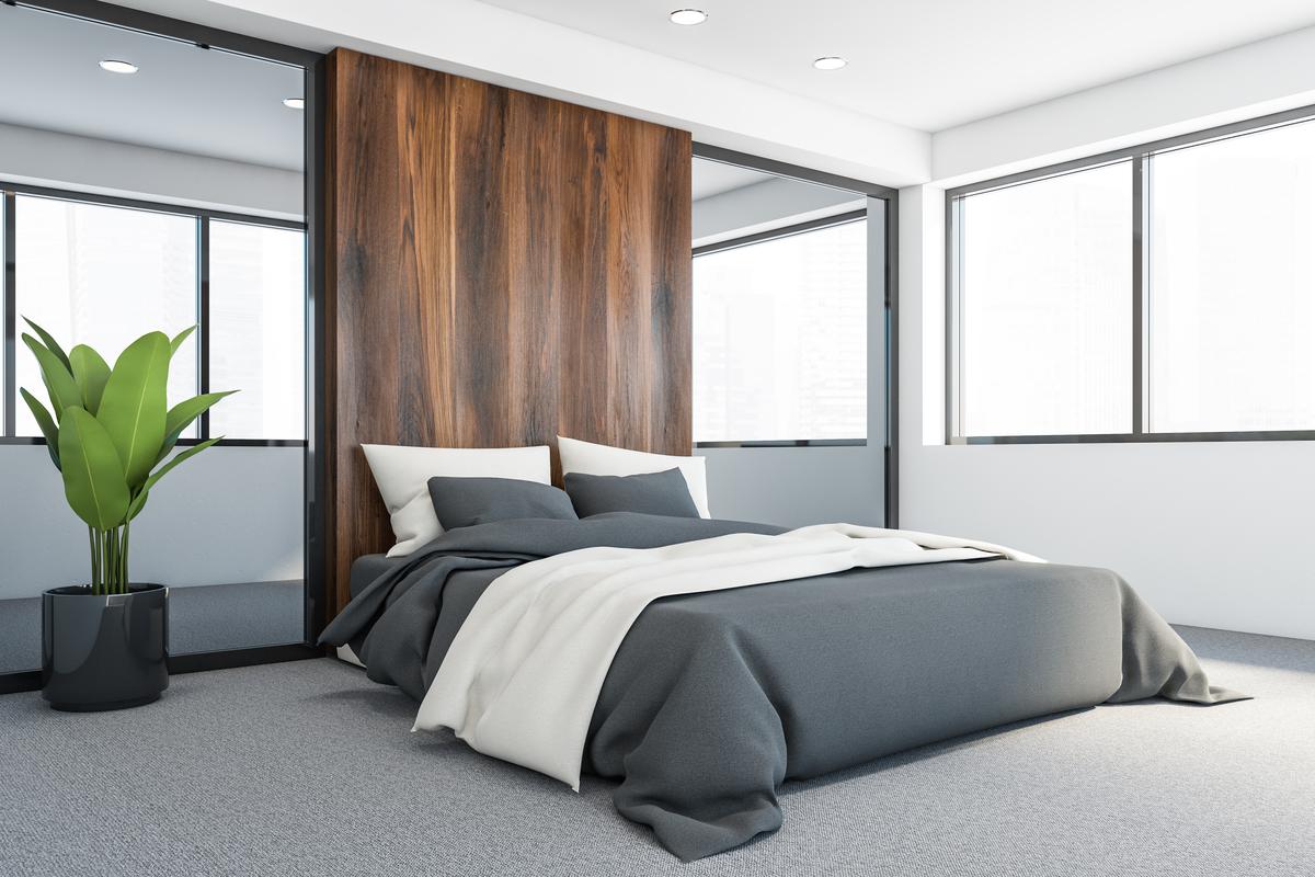 Magnifying natural light with mirrors is a century-old technique that’s proven effective over the ages.