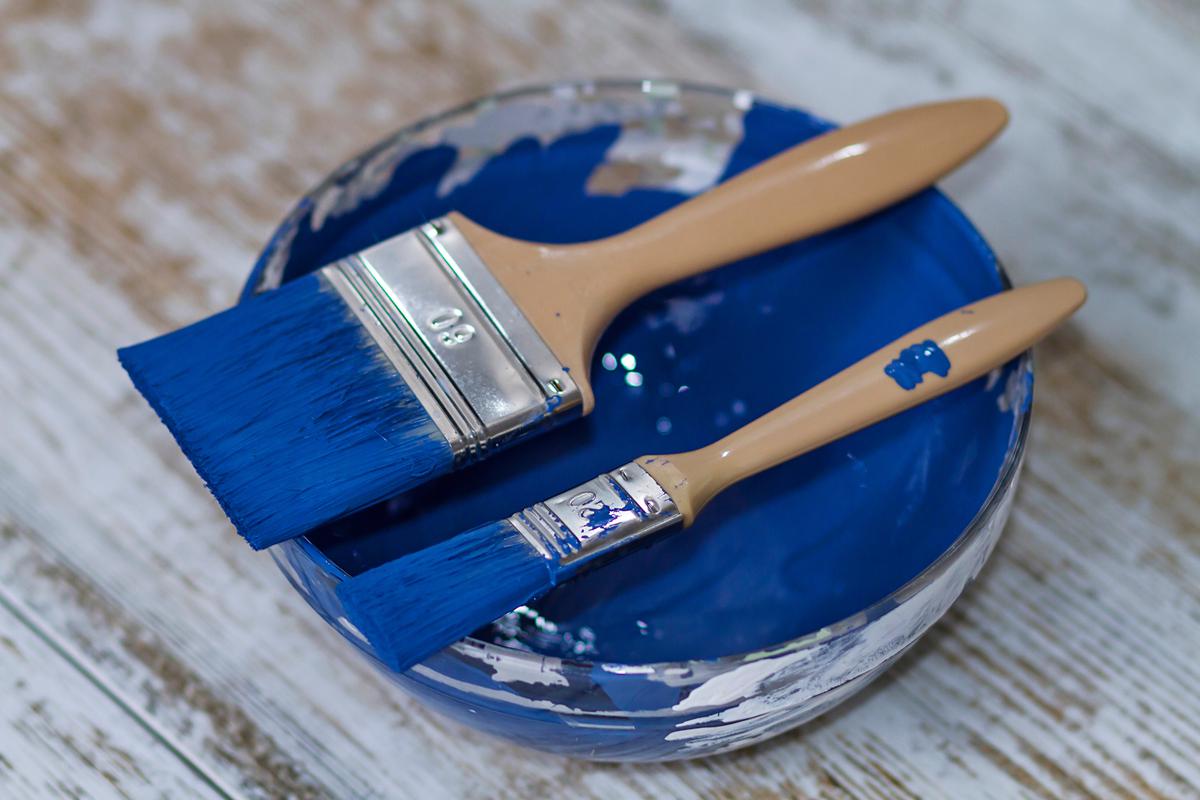 Mixing two-thirds blue and one-third red will result in the color indigo.