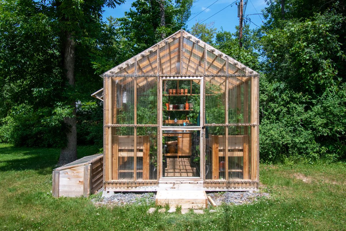 How To Build A Diy Small Greenhouse In 9 Simple Steps