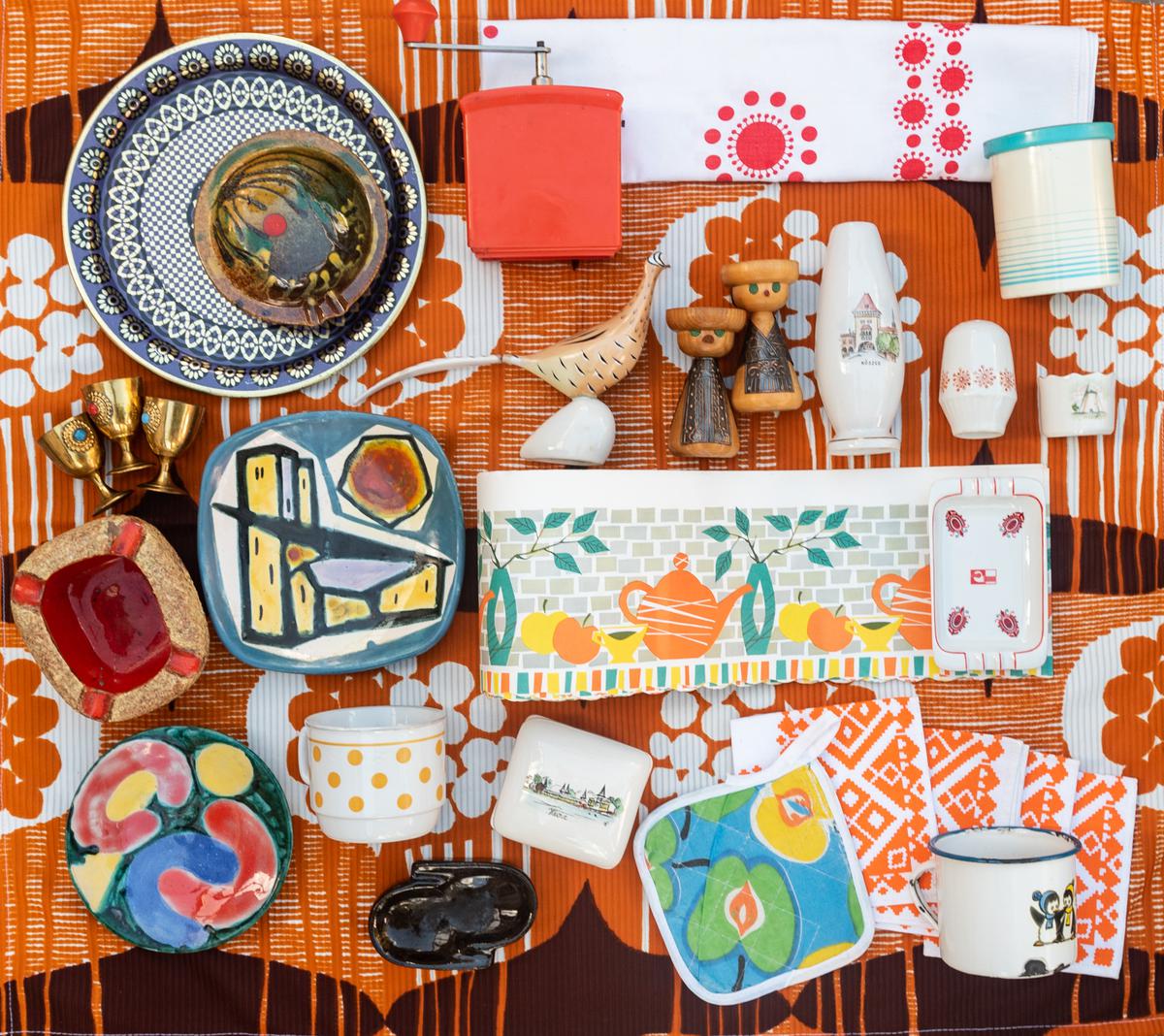 Tapestries of beautifully mismatched items are the cornerstone of cluttercore interior design.