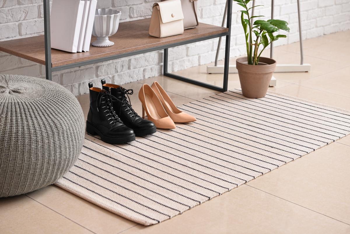 Finding the Best Entryway Rug for Your Foyer