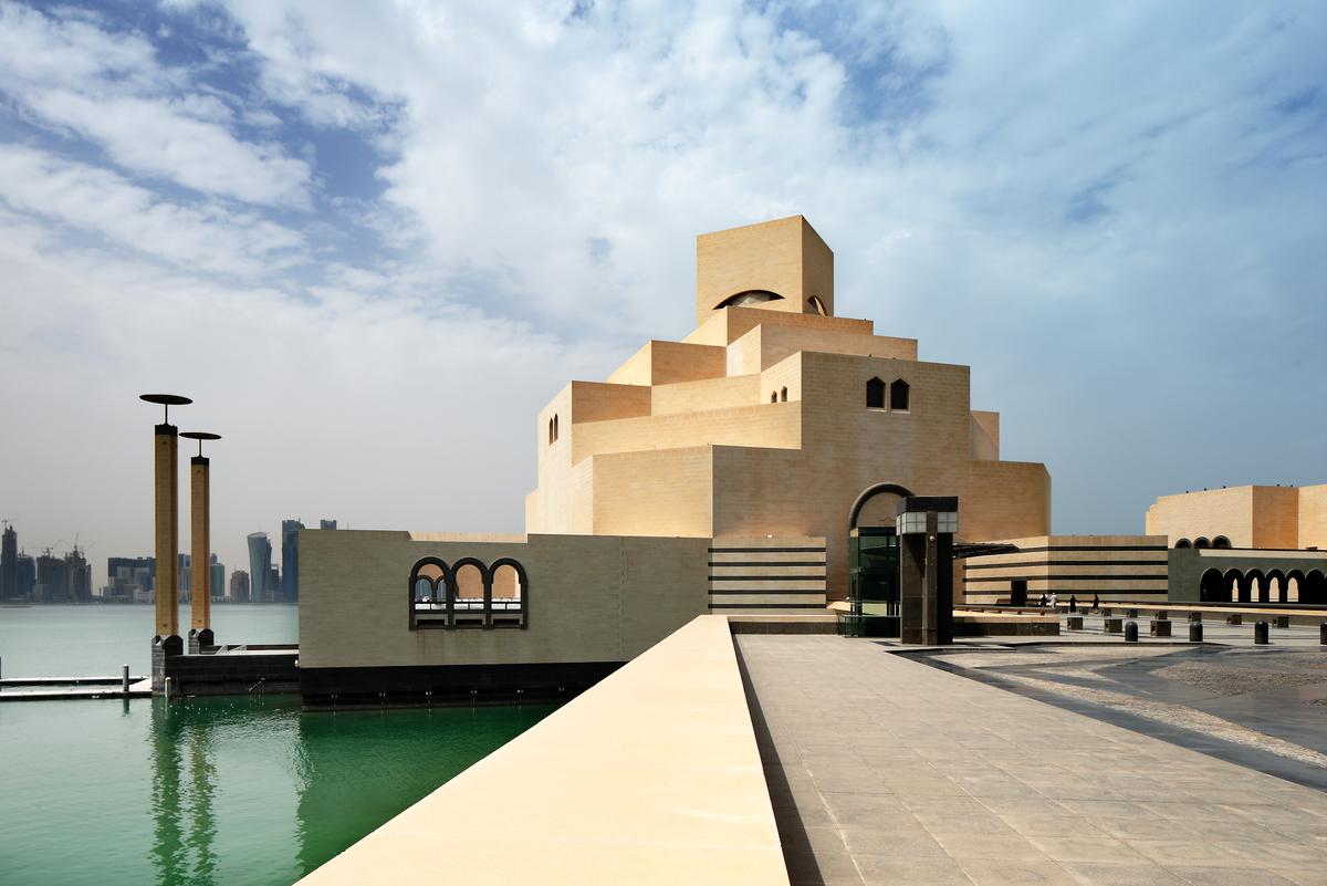 While quite minimalist in form, the Museum of Islamic art in Doha still takes distinct cues from Islamic architecture.