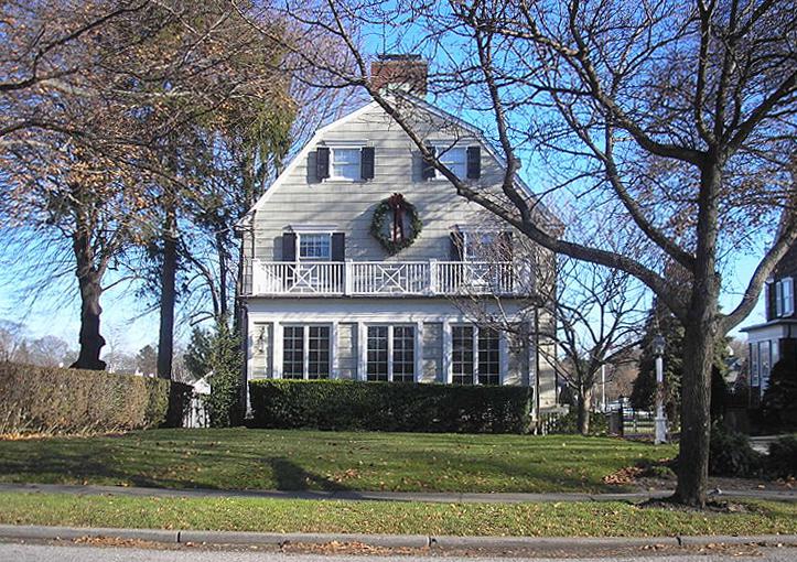 The Amityville house is another example of suburban architecture in horror movies (Seulatr/Wikimedia Commons).
